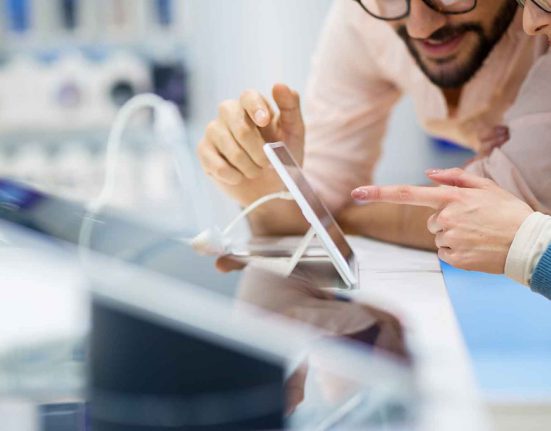 Consumer electronics sales to hit $977 billion