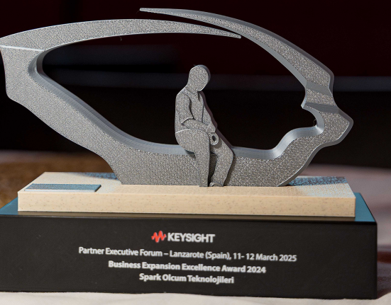 Farnell wins two awards from Keysight