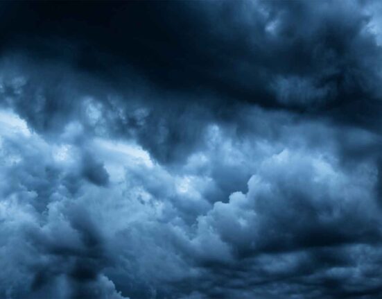 Clouds remain over distribution sector