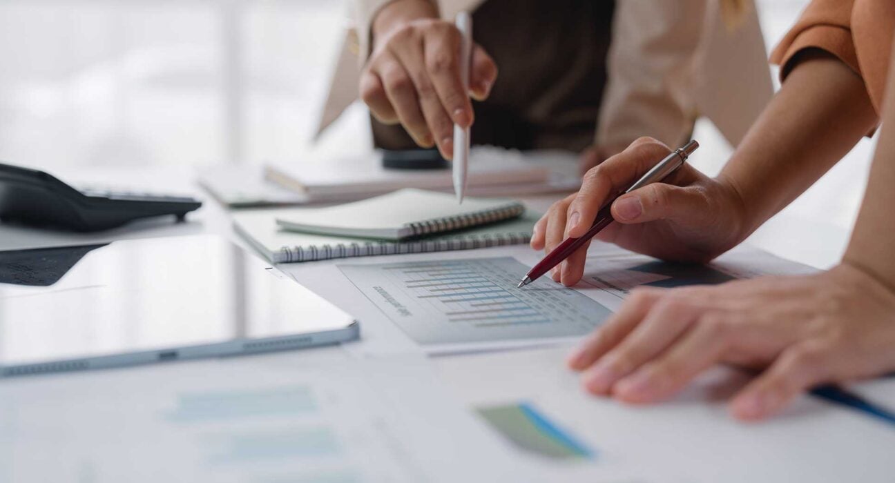 Strategies and methods for minimising obsolescence risks