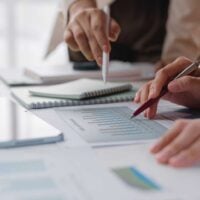 Strategies and methods for minimising obsolescence risks