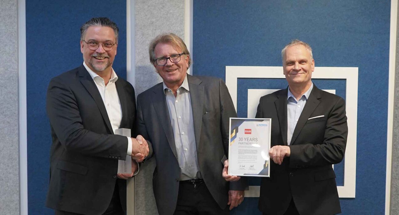 Rutronik and ROHM celebrate 30-year partnership