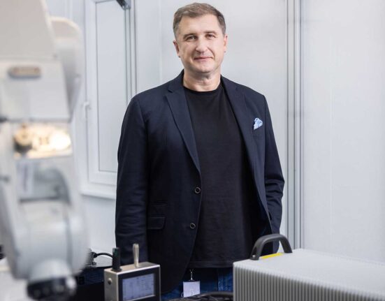 Laser startup brings femtosecond lasers to industrial scale