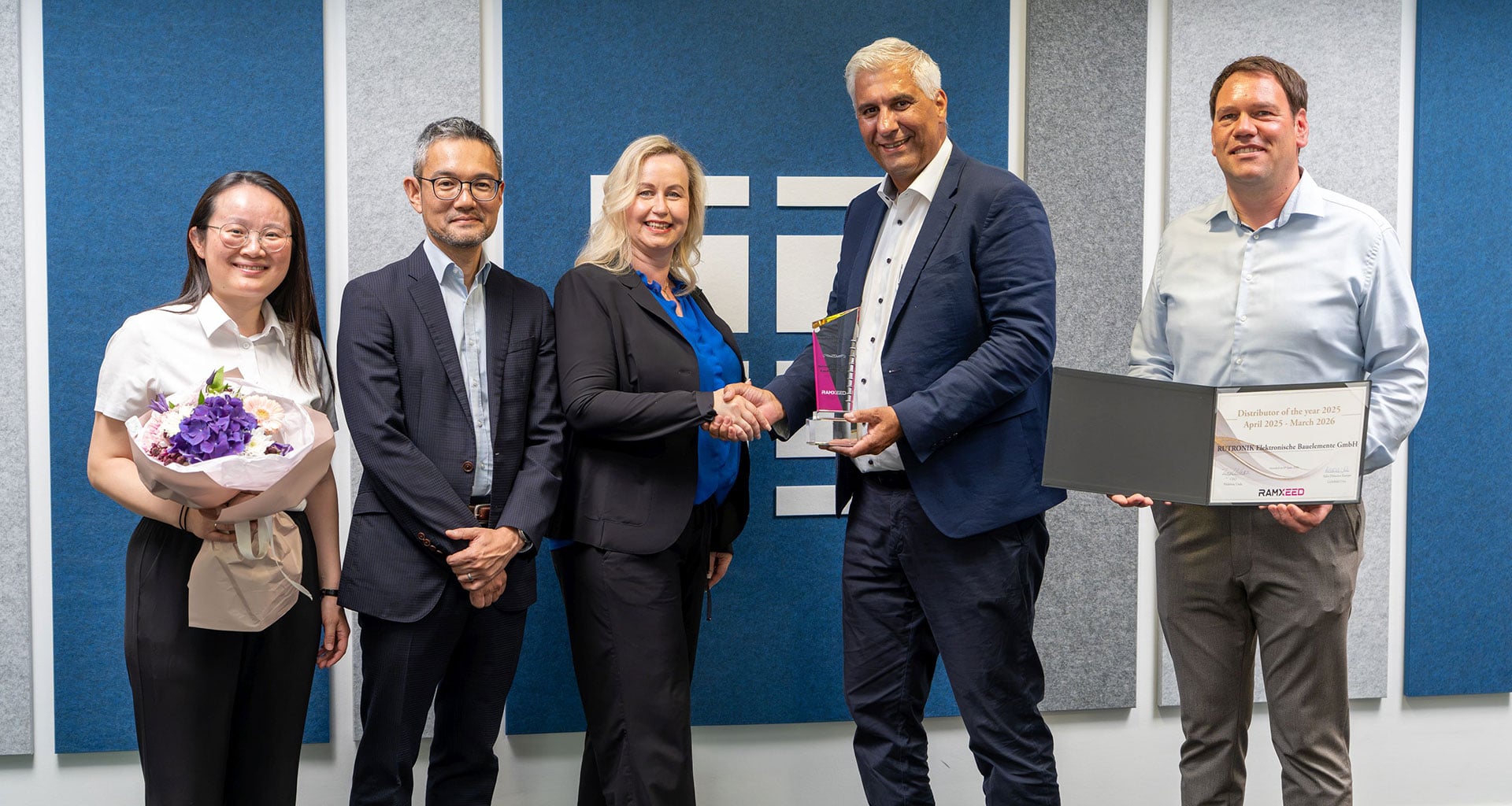 RAMXEED names Rutronik ‘Distributor of the Year 2025’